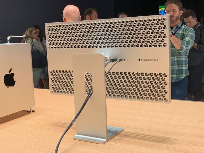 Apple 32-inch Pro Display XDR Nano-texture Glass
